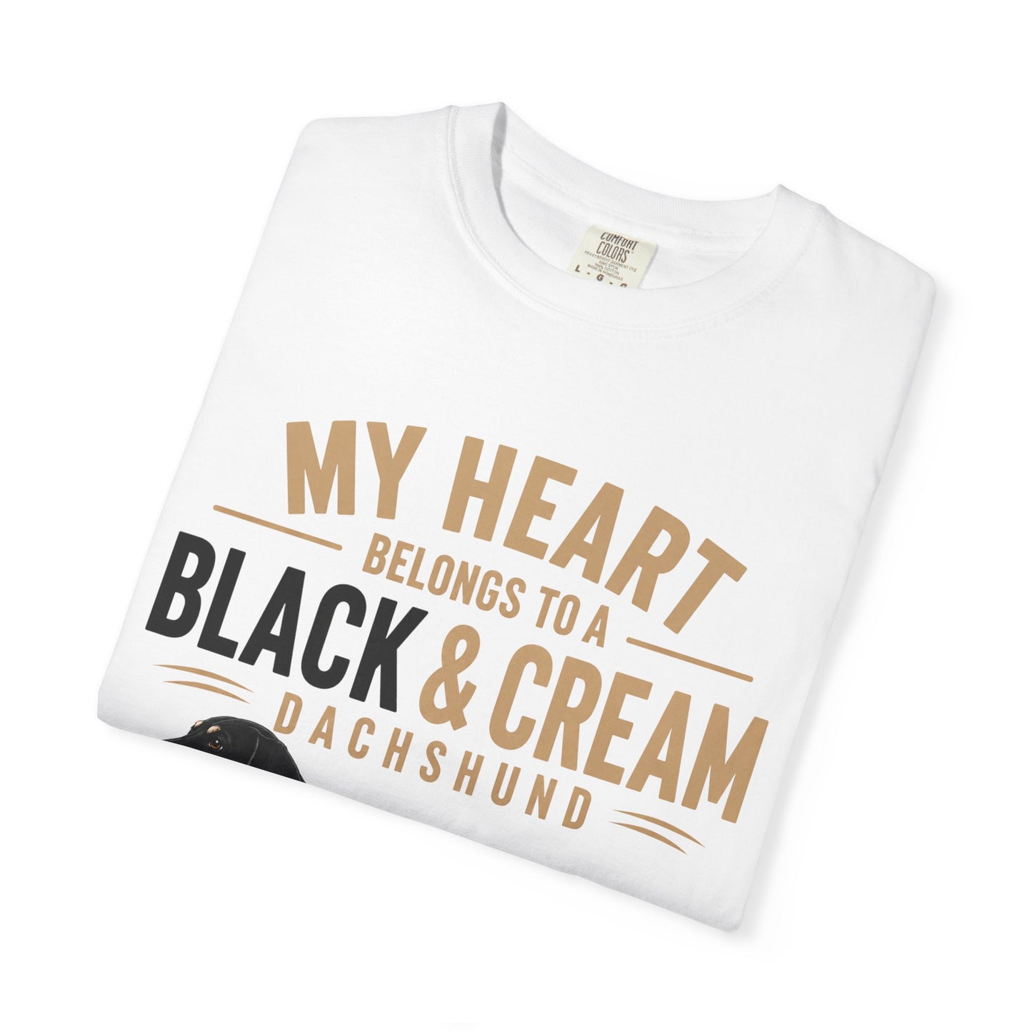Sort & Creme Gravhund T-shirt — "Mit Hjerte Tilhører en Sort & Creme Gravhund"