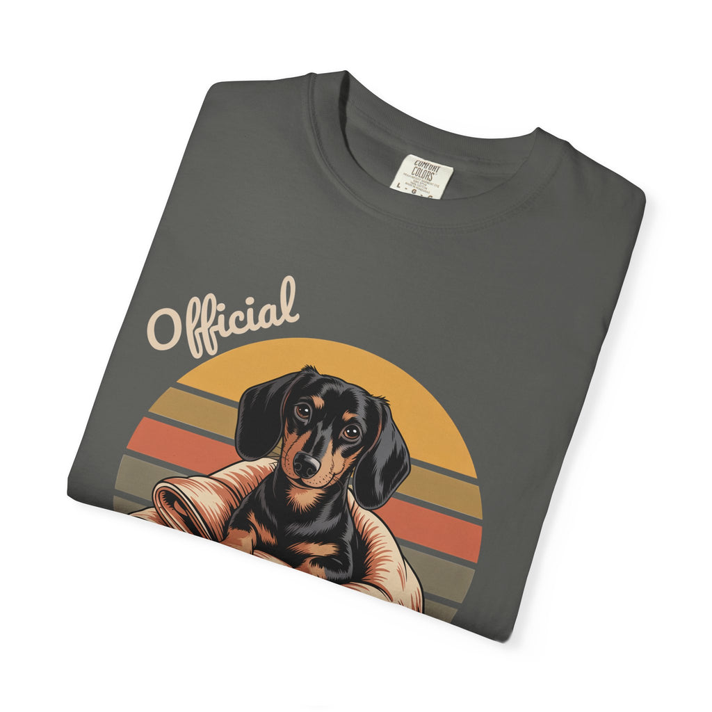 Funn Blanket Inspector T-Shirt — Cute Dachshund Dog Retro Tee