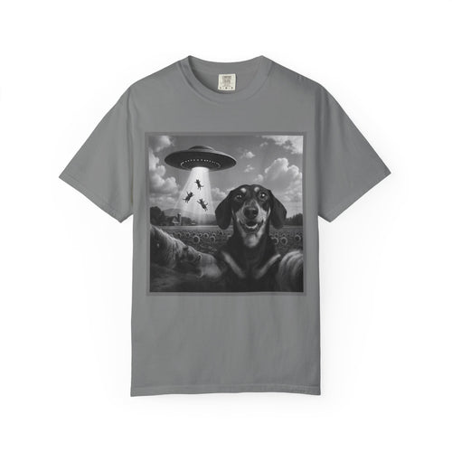 Alien Abduction Gravhund T-Shirt Retro UFO Hund Grafisk T-Shirt