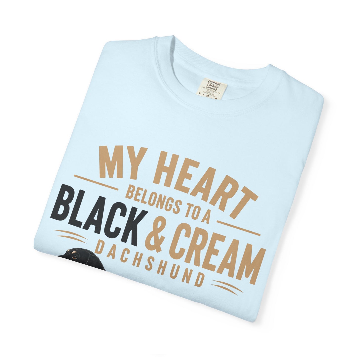 Sort & Creme Gravhund T-shirt — "Mit Hjerte Tilhører en Sort & Creme Gravhund"